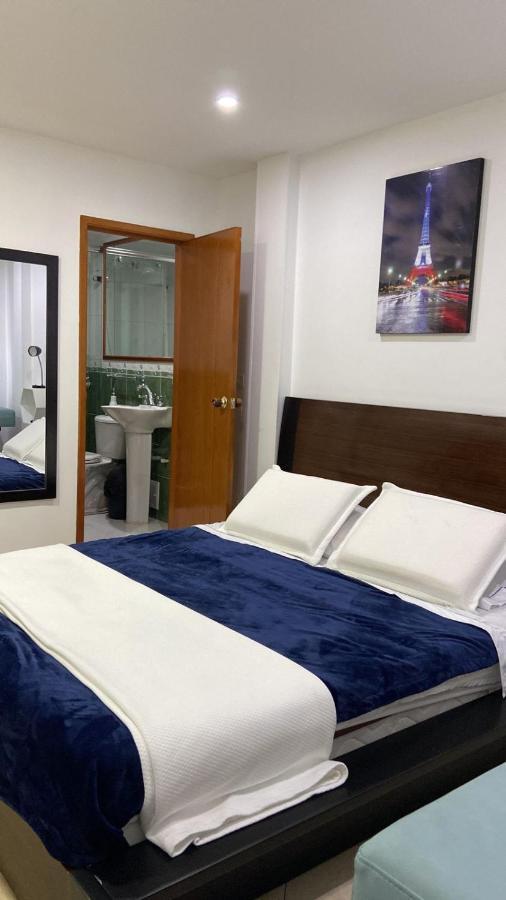 C Hotelera Rey.Es Bogotá Eksteriør bilde