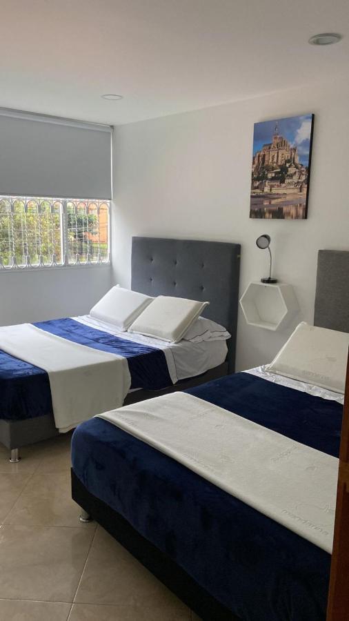 C Hotelera Rey.Es Bogotá Eksteriør bilde